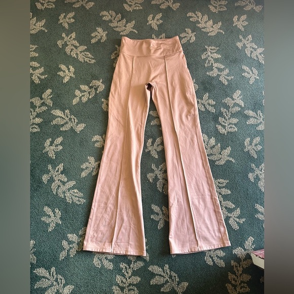 PINK Victoria's Secret Pants - New PINK Victoria's Secret Soft Tan Leggings size small